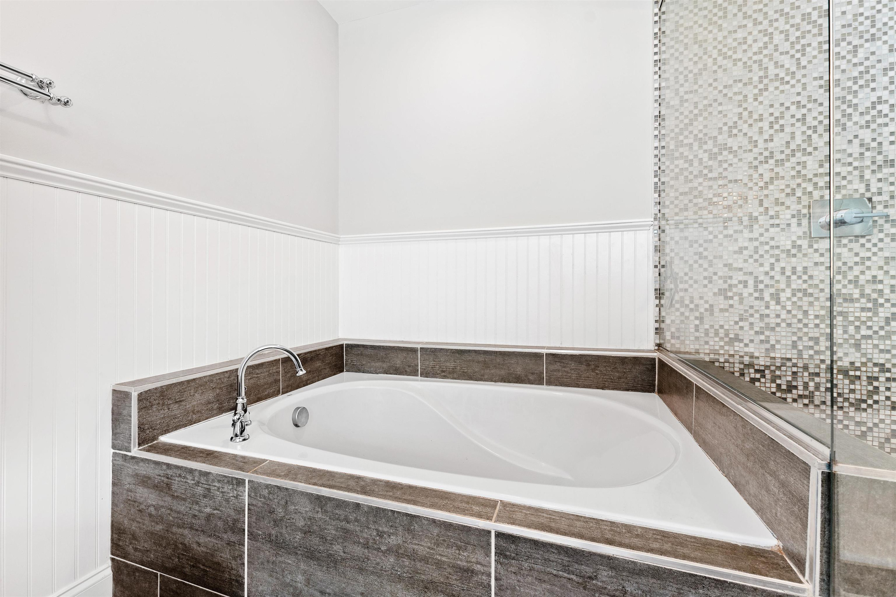2819 Anderson Drive Raleigh, NC 27608 - Photo 27 of 48 Photo 27