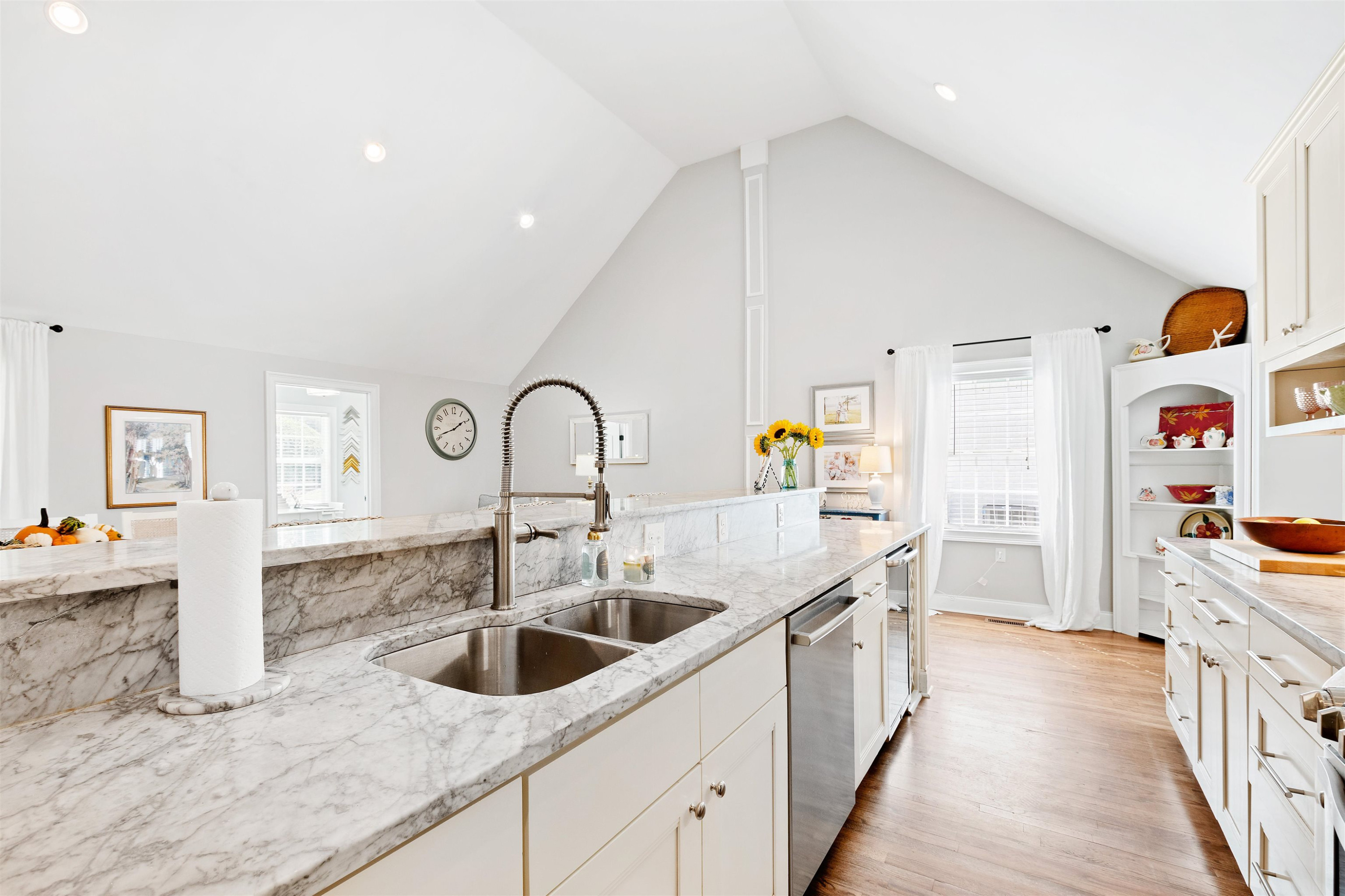 2819 Anderson Drive Raleigh, NC 27608 - Photo 6 of 48 Photo 6