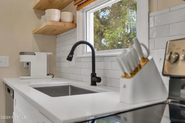 $2,000 | 111 Northeast 19th Street, Unit D, Oak Island, NC 28465