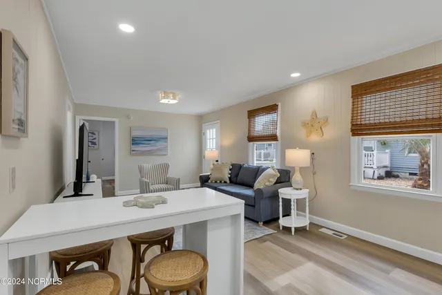 $2,000 | 111 Northeast 19th Street, Unit D, Oak Island, NC 28465