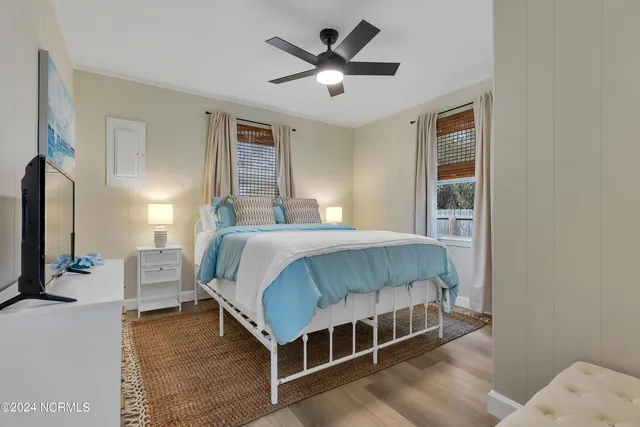 $2,000 | 111 Northeast 19th Street, Unit D, Oak Island, NC 28465