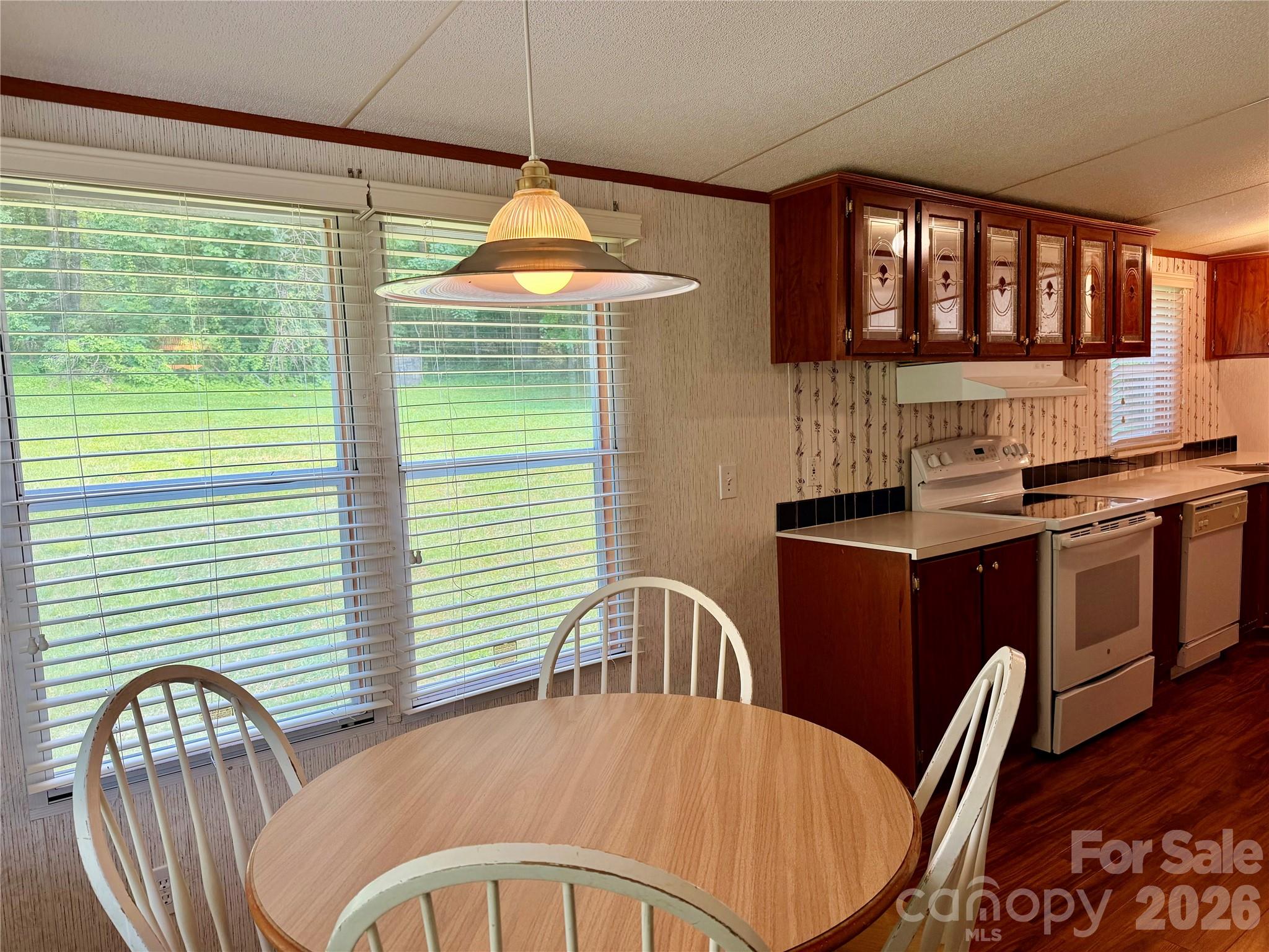 5493 Harris Farm Road Hickory, NC 28602 - Photo 5 of 38
