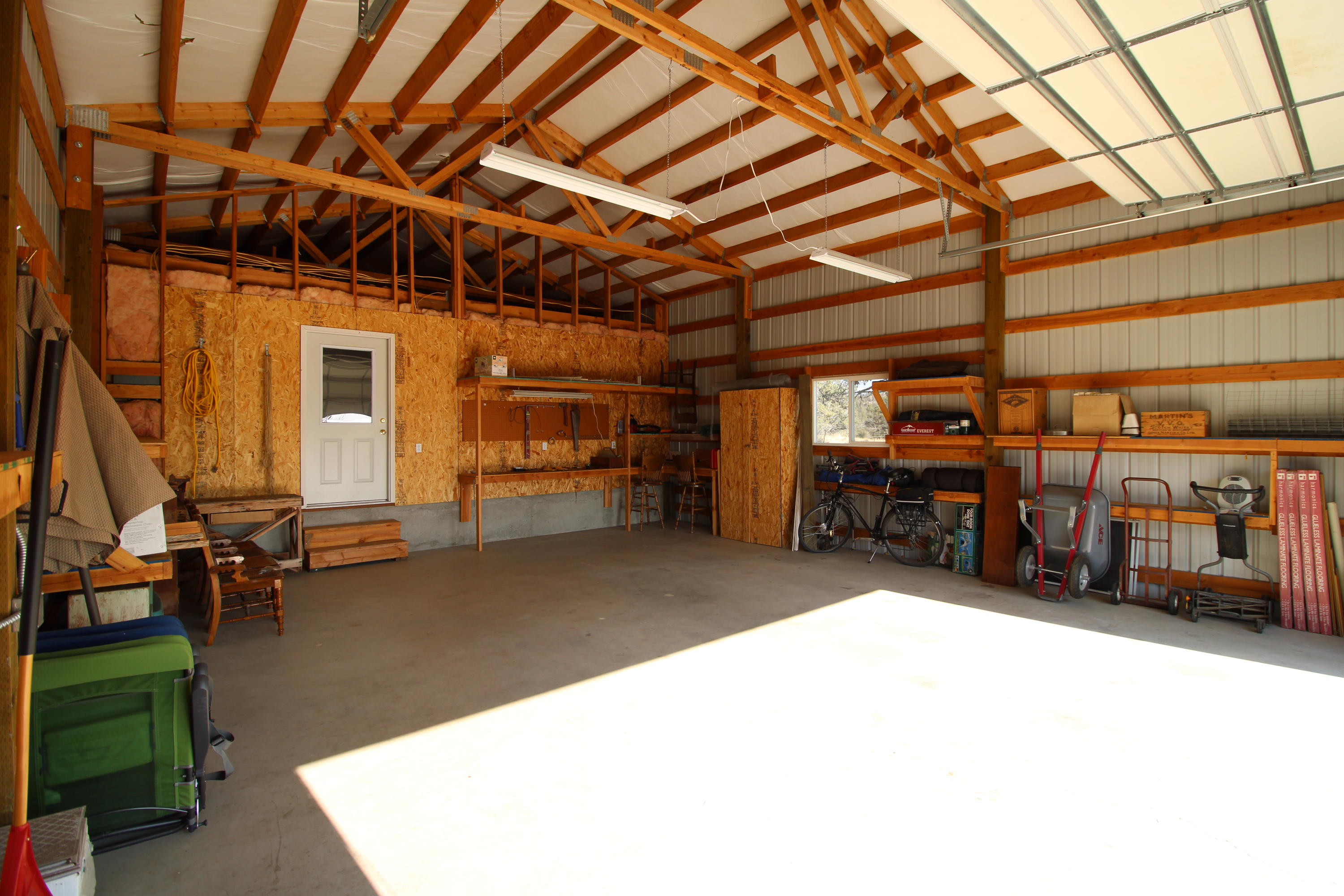 7571 Southeast Walther Loop Prineville, OR 97754 - Photo 22 of 38 Shop1