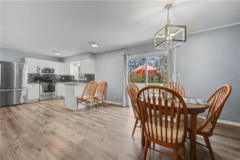 $249,900 | 9810 Hardesty Avenue, Kansas City, MO 64137