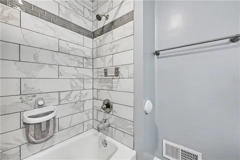 $249,900 | 9810 Hardesty Avenue, Kansas City, MO 64137