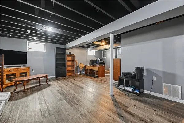 $255,000 | 9810 Hardesty Avenue, Kansas City, MO 64137