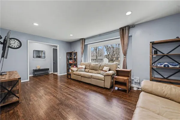 $255,000 | 9810 Hardesty Avenue, Kansas City, MO 64137