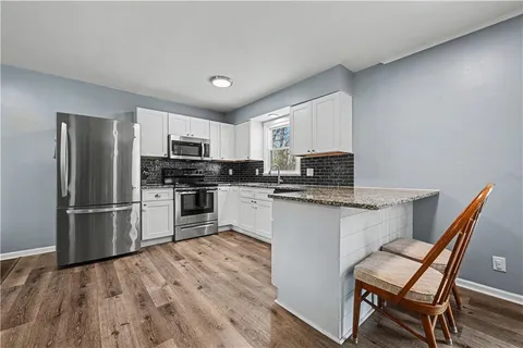 $249,900 | 9810 Hardesty Avenue, Kansas City, MO 64137