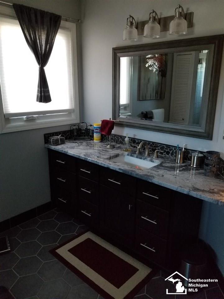 39522 Squire Road Novi, MI 48375 - Photo 32 of 54
