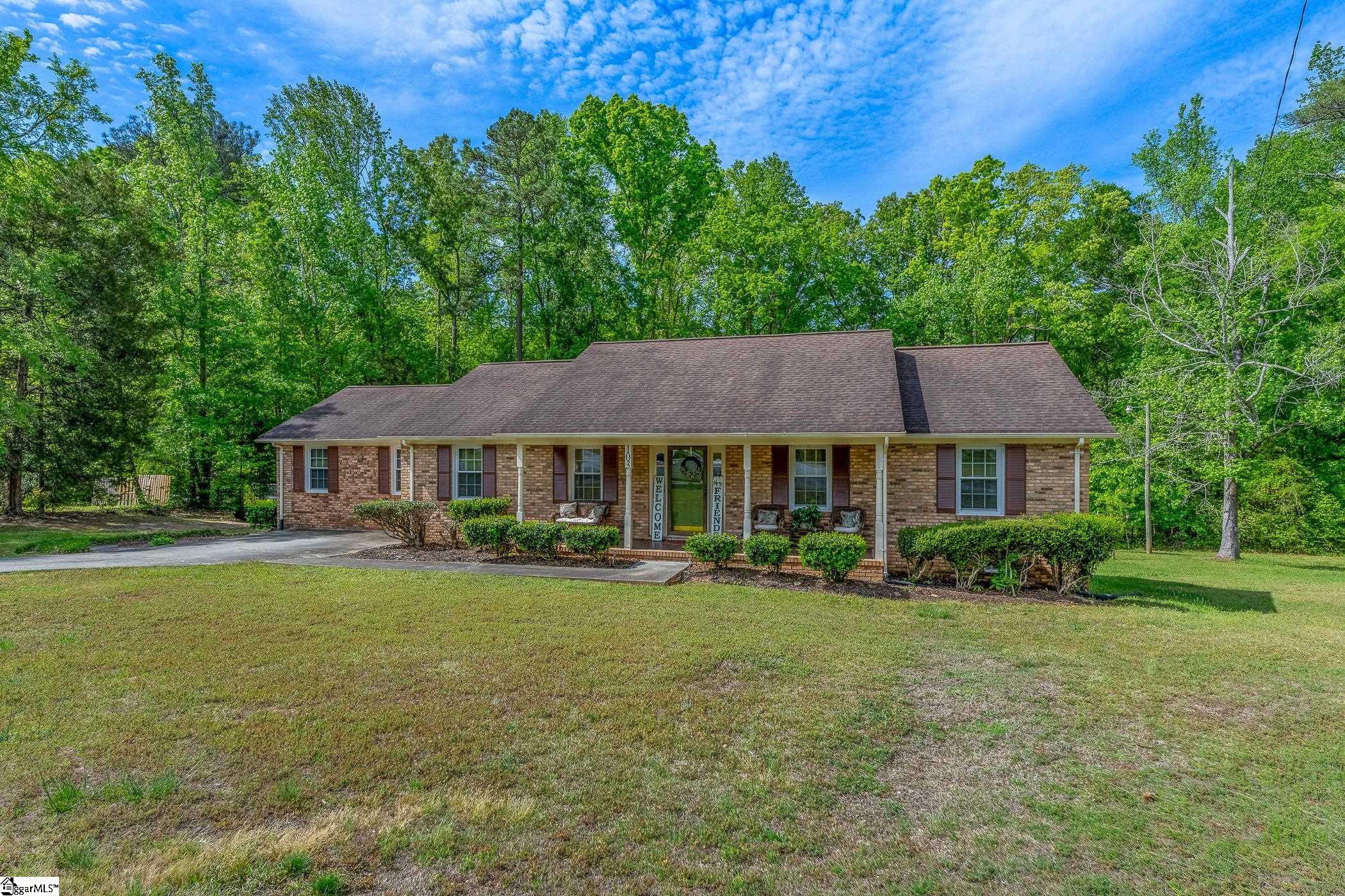 103 Manning Court Greenwood, SC 29649 - Photo 1 of 33