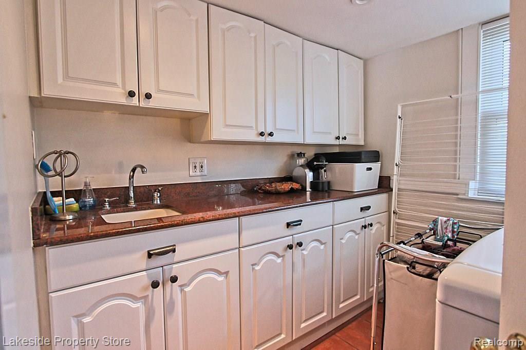 1672 Mark Hopkins Road Bloomfield Hills, MI 48302 - Photo 29 of 35 29.jpg