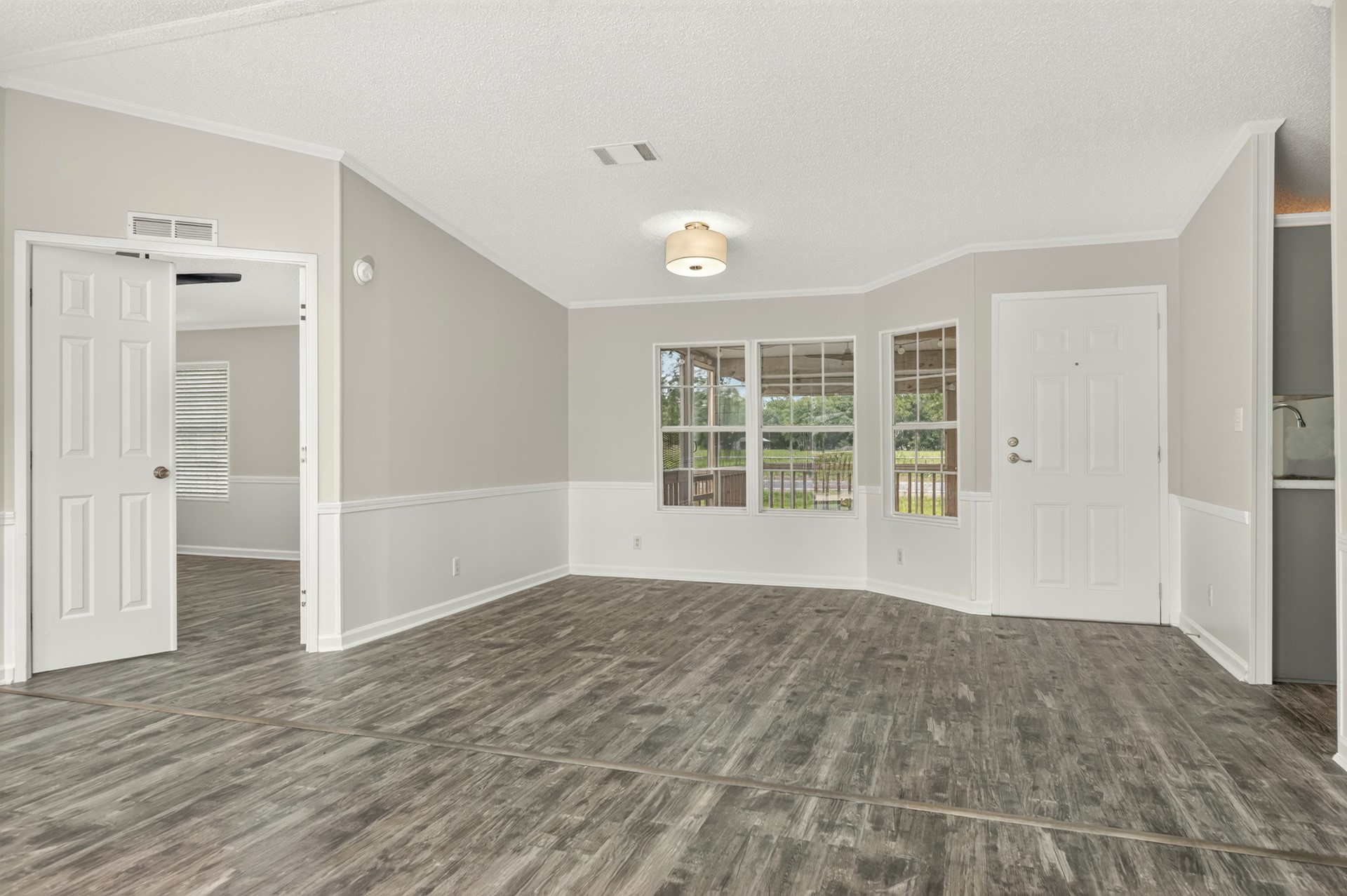4785 River Road Hilliard, FL 32046 - Photo 8 of 40 dining area and front entry