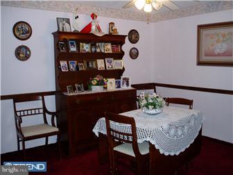 4236 Greenmount Road Philadelphia, PA 19154 - Photo 5 of 12 Dining Room