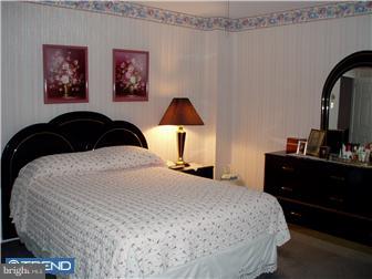 4236 Greenmount Road Philadelphia, PA 19154 - Photo 8 of 12 Bedroom - Main
