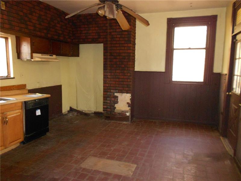 2612 Mt Troy Road Pittsburgh, PA 15212 - Photo 8 of 22 Gallery Image 8