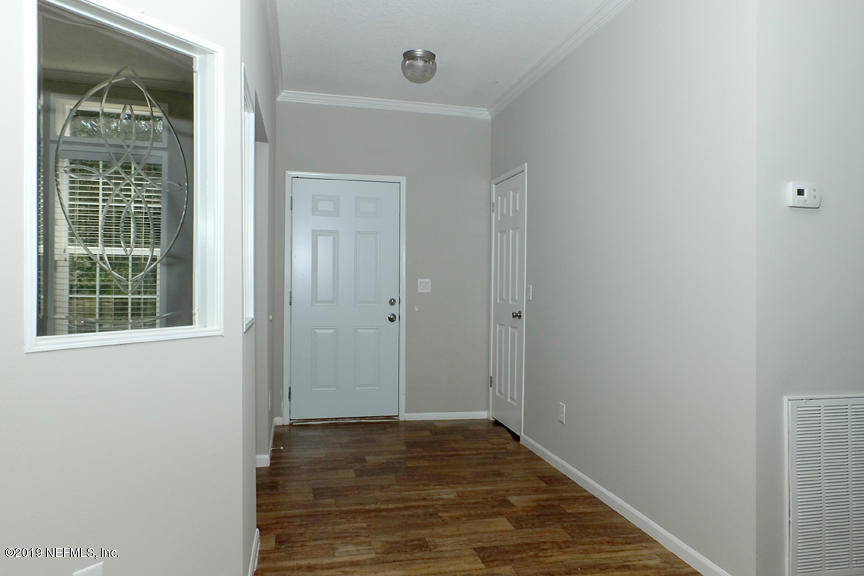 2546 Rabbit Court Middleburg, FL 32068 - Photo 6 of 42 Front Entry Foyer