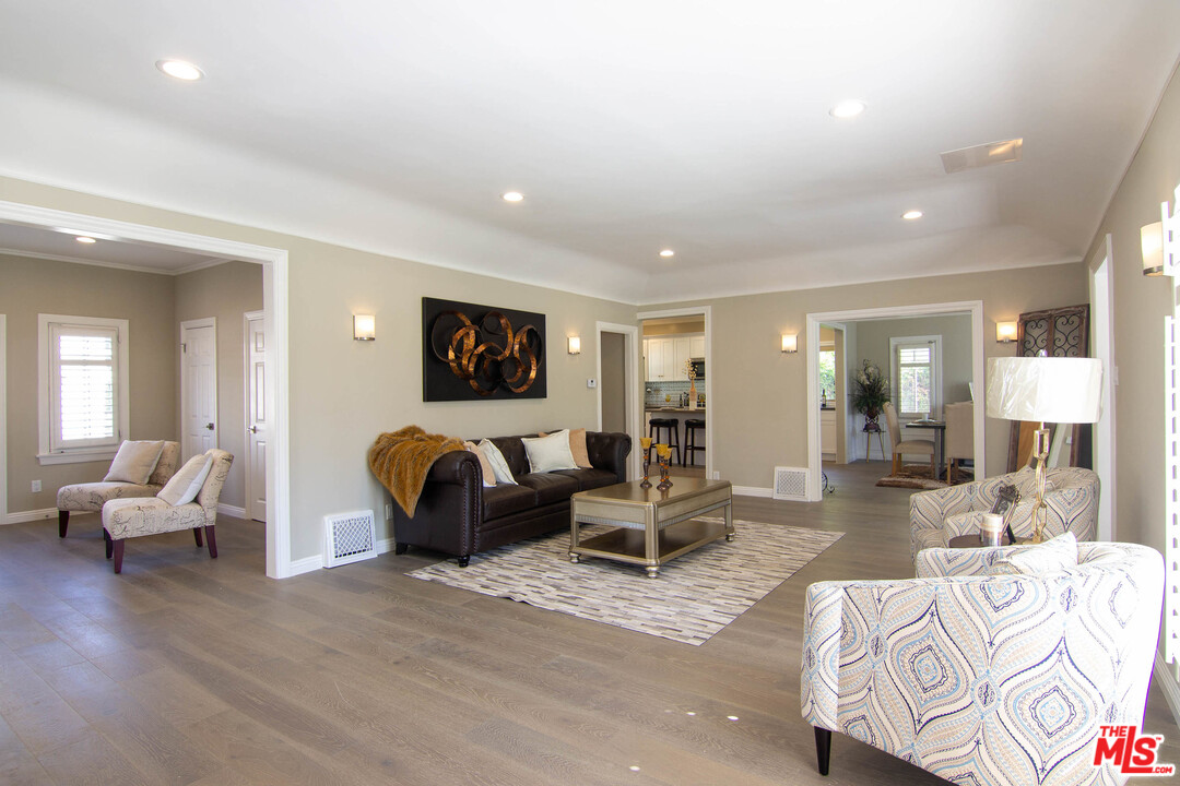 2139 Wellington Road Los Angeles, CA 90016 - Photo 18 of 44 Gallery Image 18