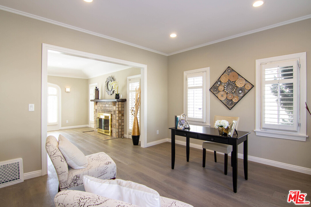 2139 Wellington Road Los Angeles, CA 90016 - Photo 21 of 44 Gallery Image 21