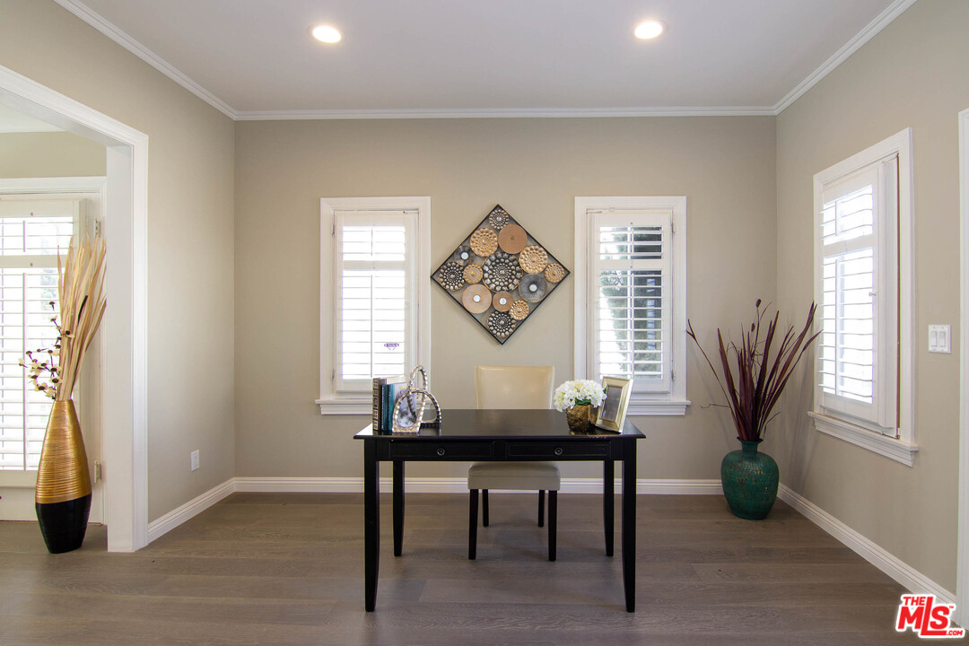 2139 Wellington Road Los Angeles, CA 90016 - Photo 23 of 44 Gallery Image 23