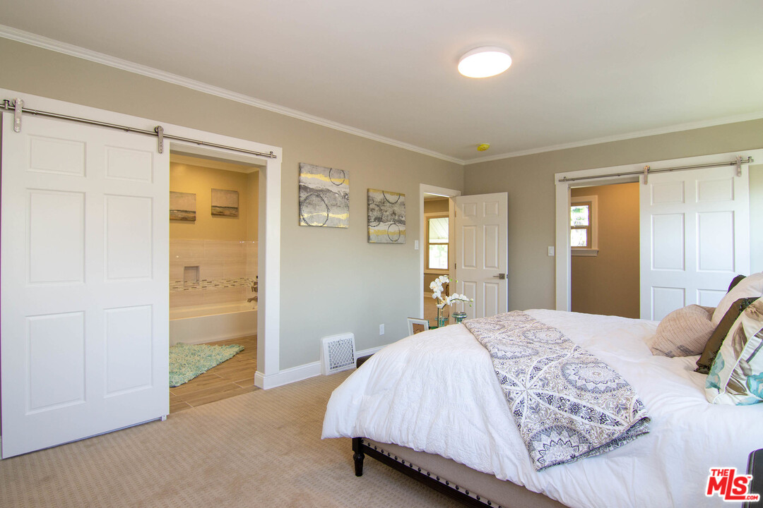 2139 Wellington Road Los Angeles, CA 90016 - Photo 31 of 44 Gallery Image 31