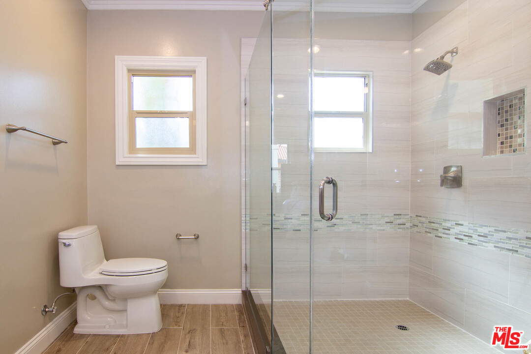 2139 Wellington Road Los Angeles, CA 90016 - Photo 34 of 44 Gallery Image 34