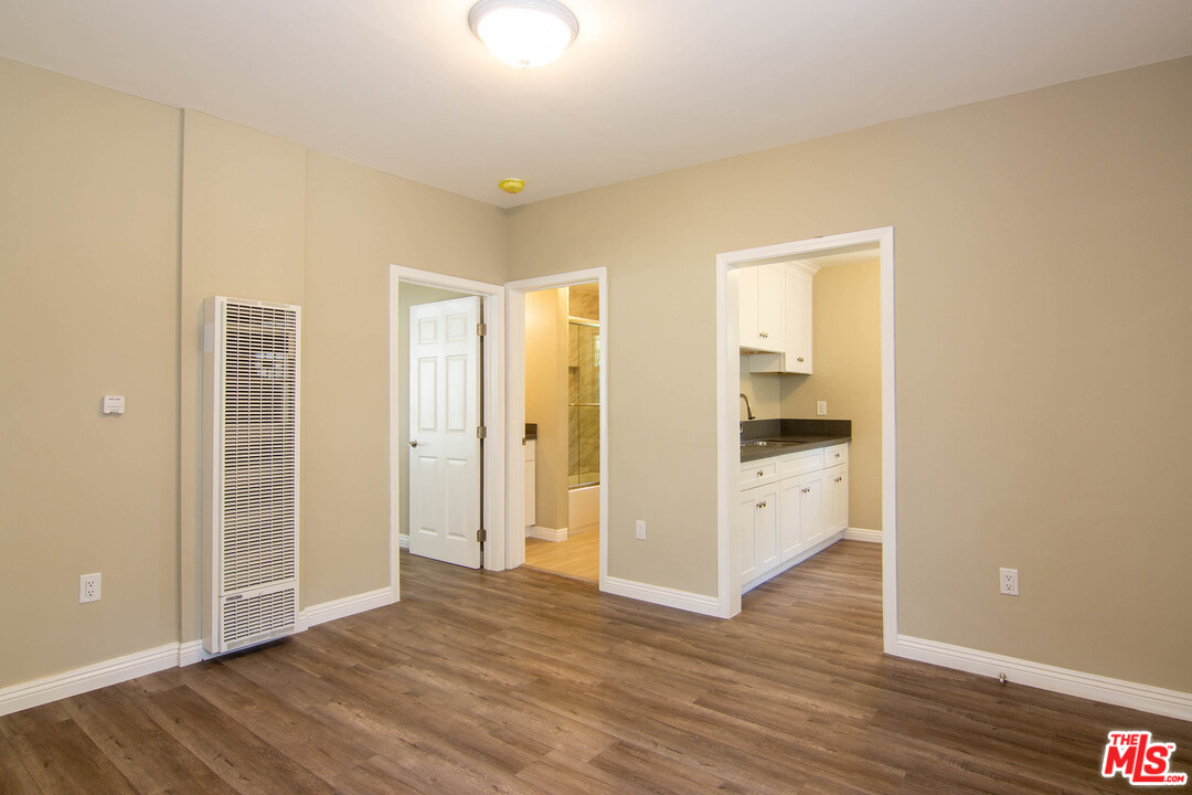 2139 Wellington Road Los Angeles, CA 90016 - Photo 36 of 44 Gallery Image 36