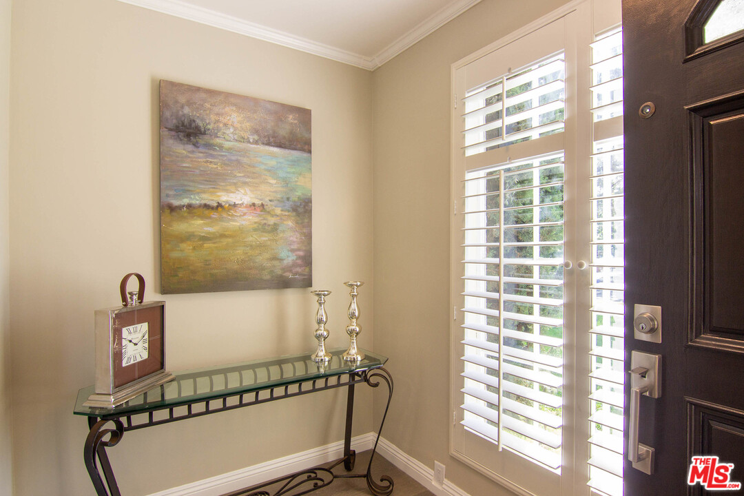 2139 Wellington Road Los Angeles, CA 90016 - Photo 6 of 44 Gallery Image 6
