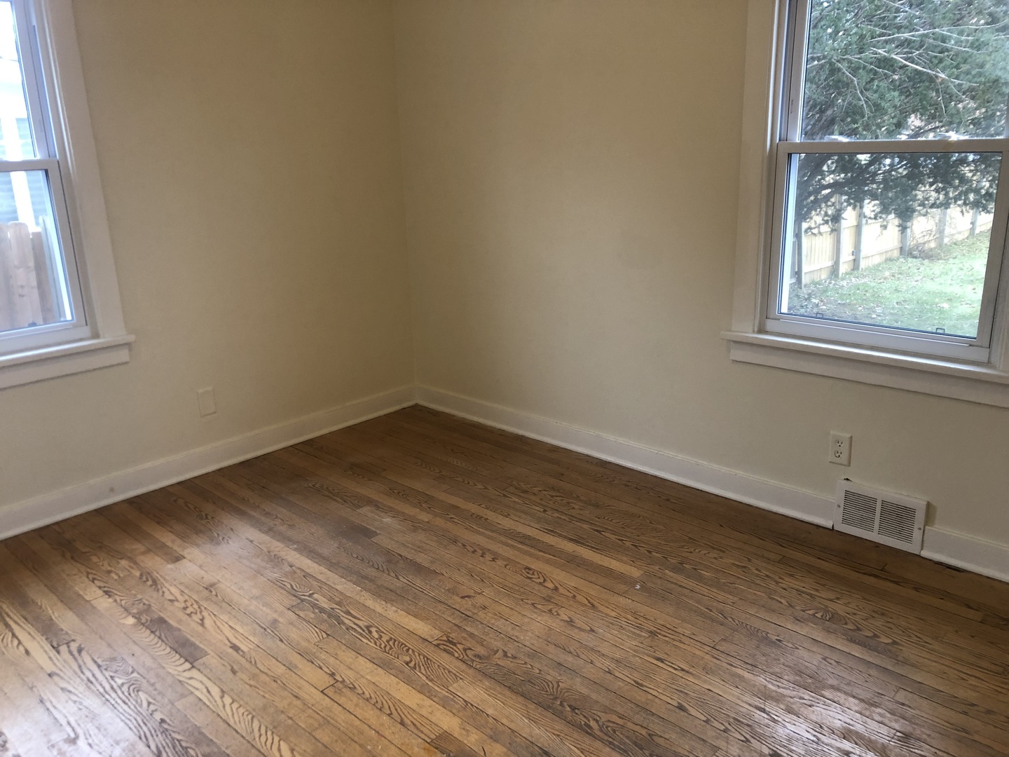 9 Tweed Road Fox Lake, IL 60020 - Photo 11 of 27