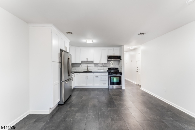 83 1st Street, Unit 2 Elizabeth Port, NJ 07206 - Photo 5 of 18