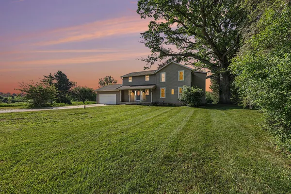 $450,000 | 12845 Dexter-Chelsea Road, Chelsea, MI 48118