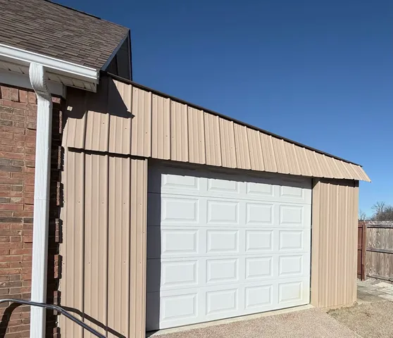 a view of a lake from a yard