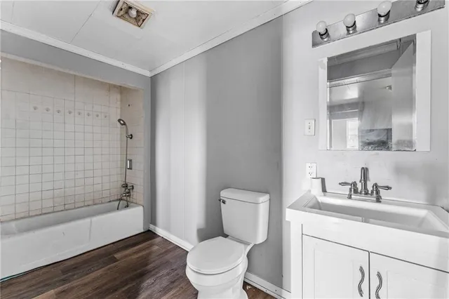 $80,000 | 1205 Lawrence Avenue, Ellwood City, PA 16117