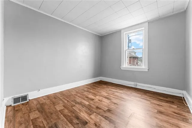 $80,000 | 1205 Lawrence Avenue, Ellwood City, PA 16117