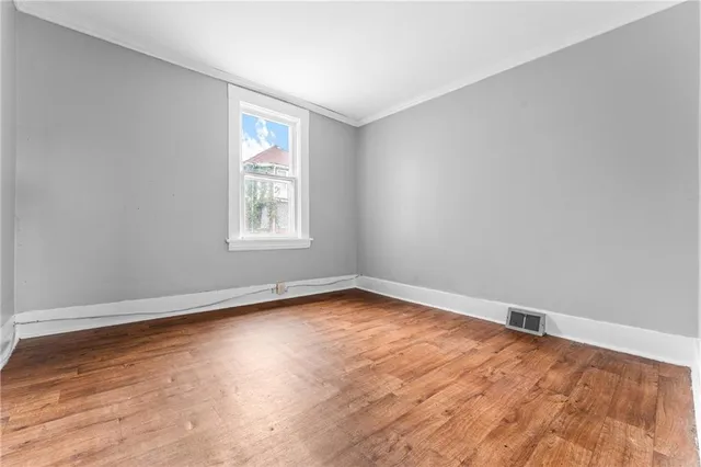 $80,000 | 1205 Lawrence Avenue, Ellwood City, PA 16117