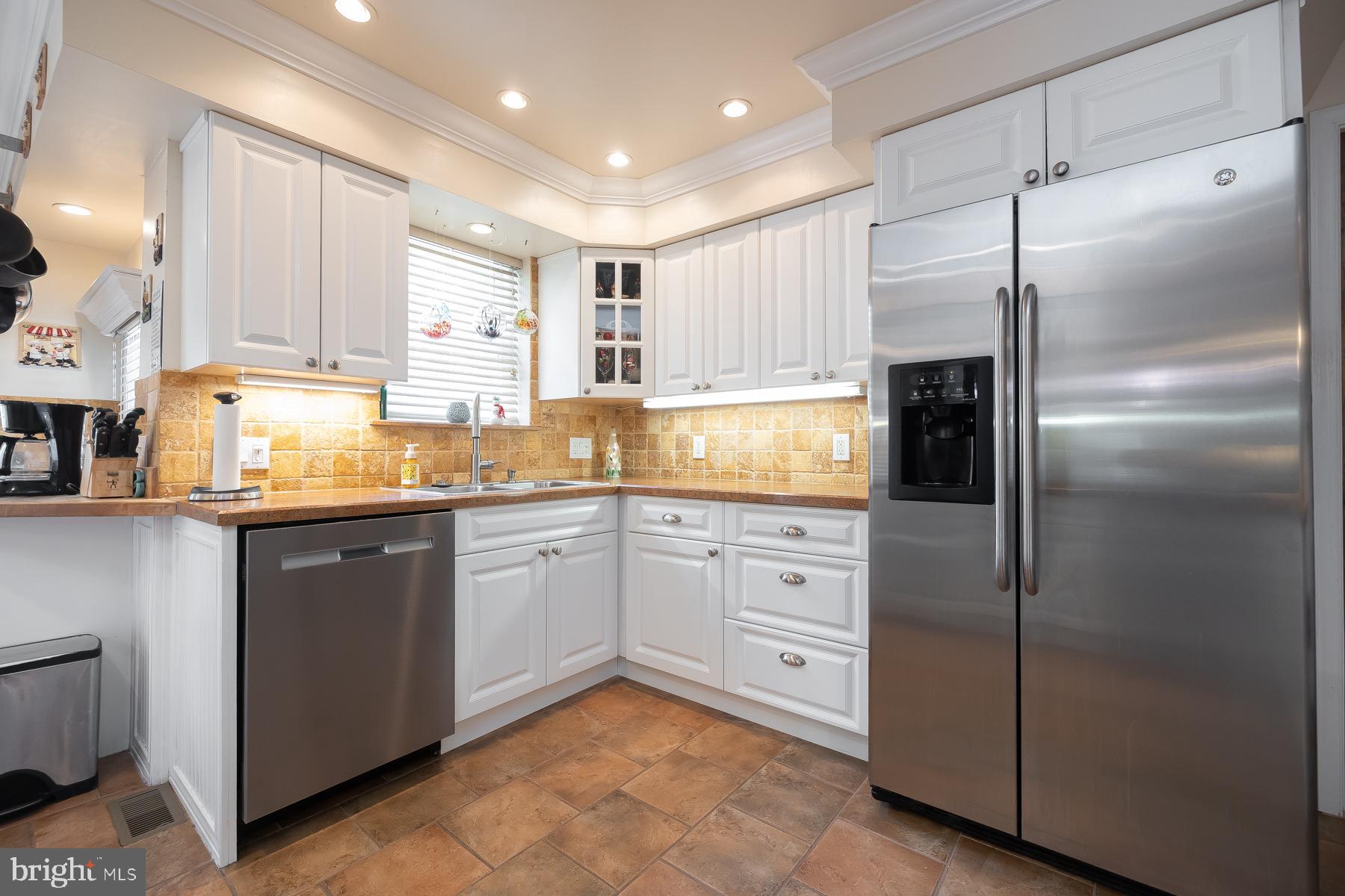 12 Henry Road Gibbsboro, NJ 08026 - Photo 12 of 53 Gallery Image 12