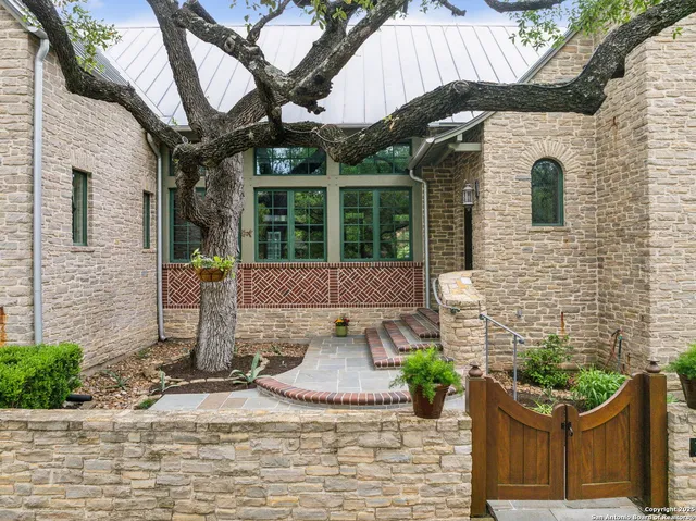 $1,500,000 | 110 Turnberry Way, San Antonio, TX 78230