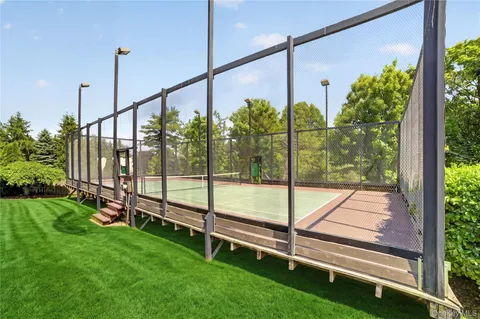 $679,000 | 218 Tree Top Crescent, Rye Brook, NY 10573