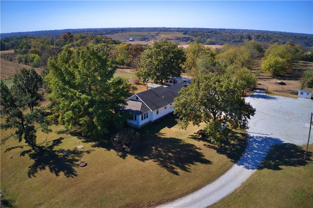19904 Rattlesnake Road Richmond, MO 64085 - Photo 8 of 99 Gallery Image 8