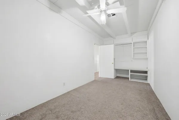 an empty room with a empty space