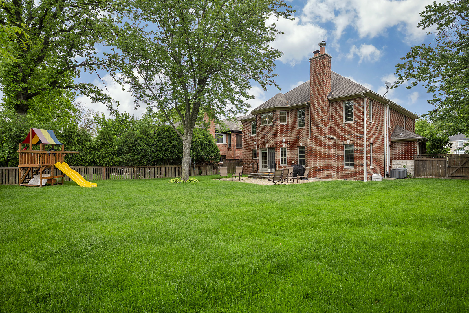 1528 Stratford Road Deerfield, IL 60015 - Photo 21 of 25 a view of a house with a park