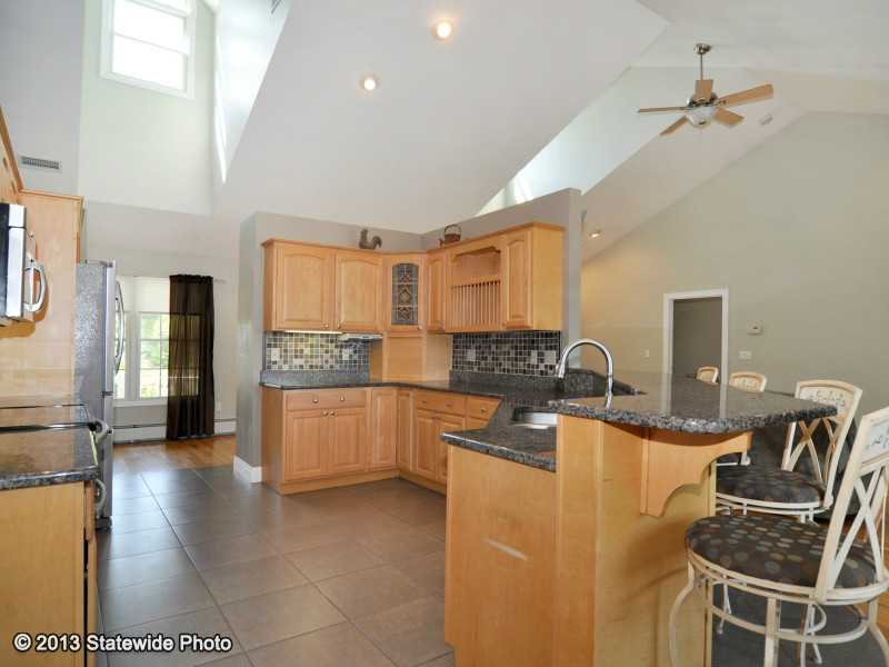 428 Lake Road Tiverton, RI 02878 - Photo 5 of 25 Kitchen.