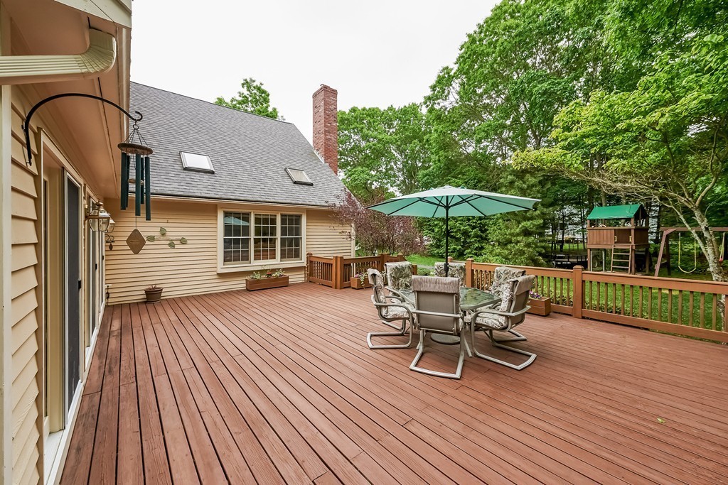 104 Jefferson Road Franklin, MA 02038 - Photo 6 of 29 Gallery Image 6