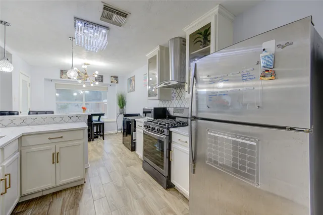 $2,100 | 19334 Strathmore Pl Lane, Katy, TX 77449