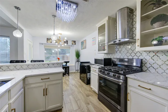 $2,100 | 19334 Strathmore Pl Lane, Katy, TX 77449