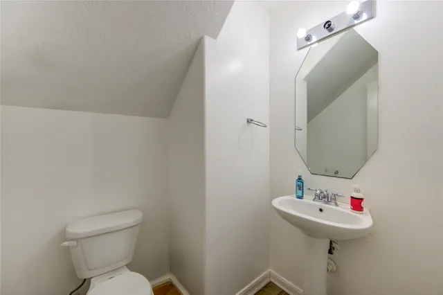 $2,100 | 19334 Strathmore Pl Lane, Katy, TX 77449