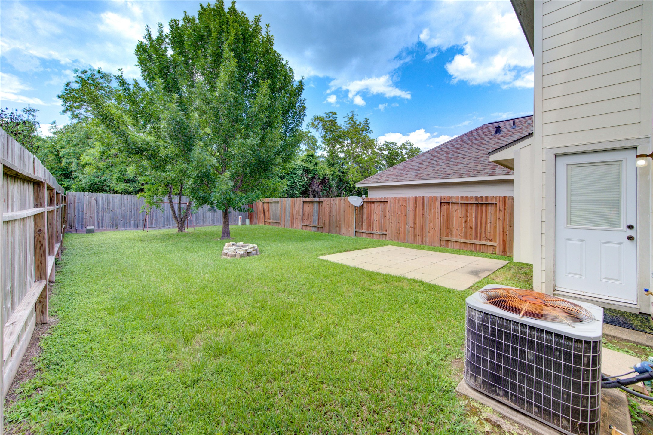 19334 Strathmore Pl Lane Katy, TX 77449 - Photo 42 of 47