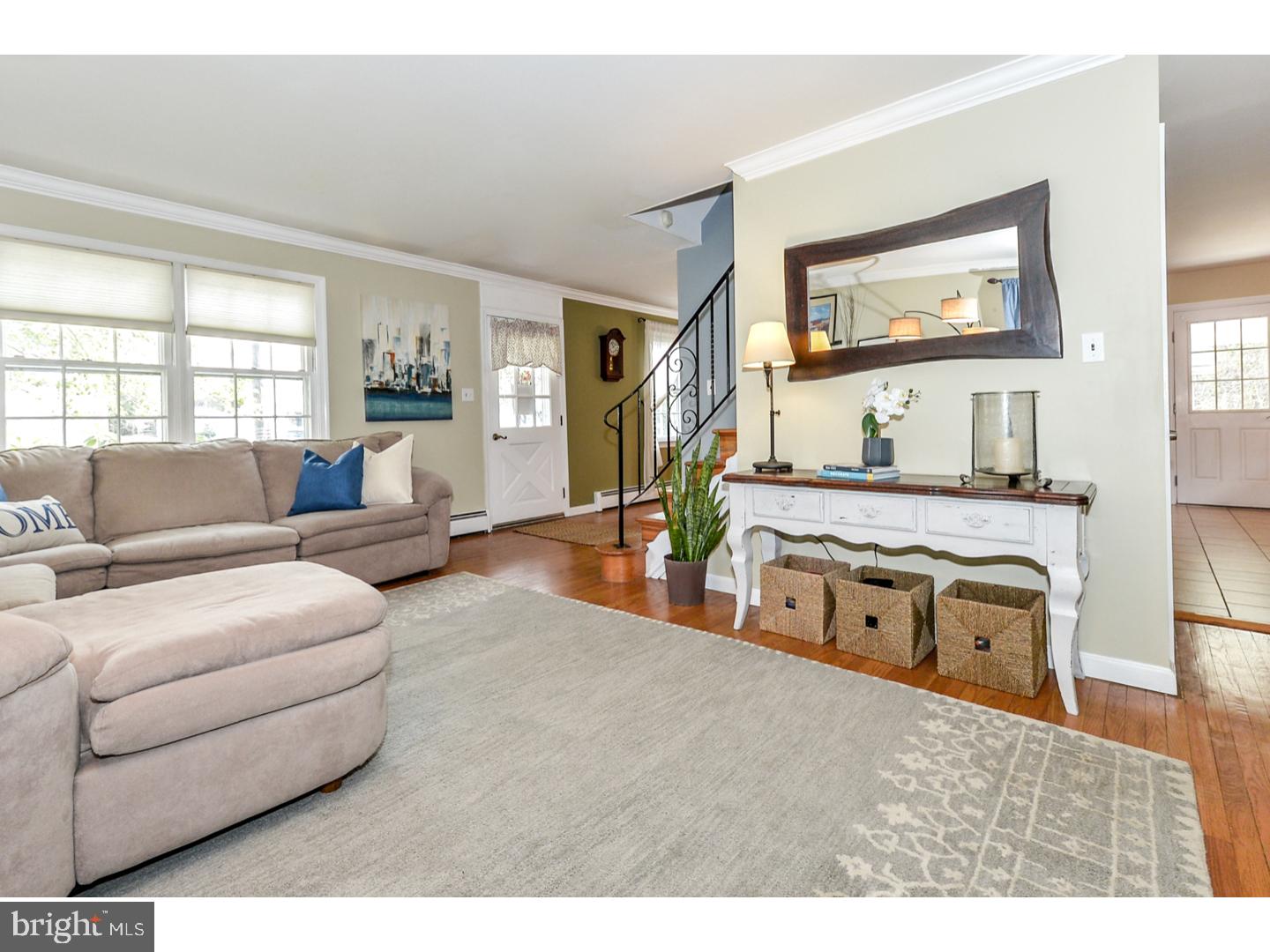 1410 Church Road Oreland, PA 19075 - Photo 4 of 25 Living Room