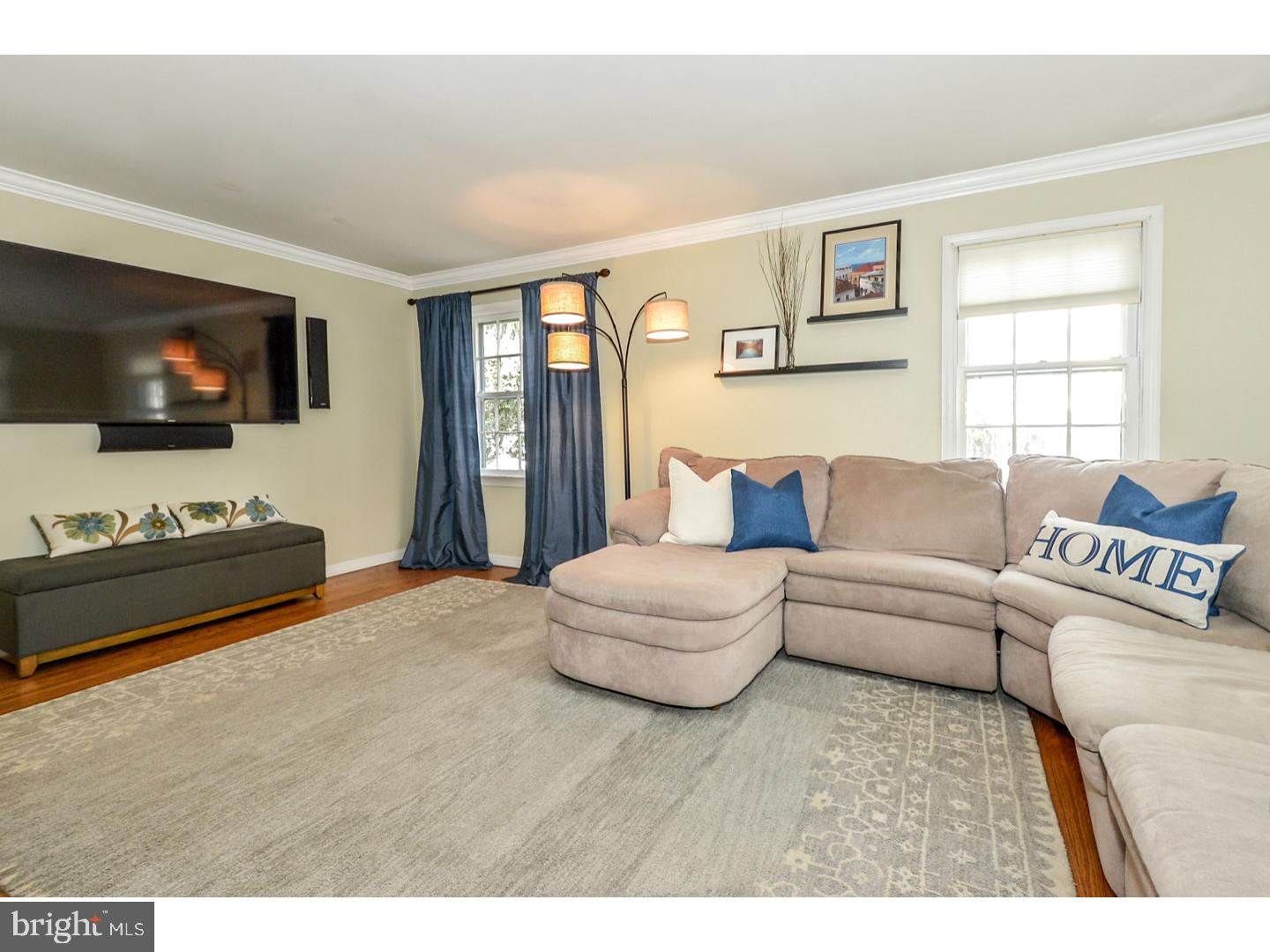 1410 Church Road Oreland, PA 19075 - Photo 6 of 25 Living Room