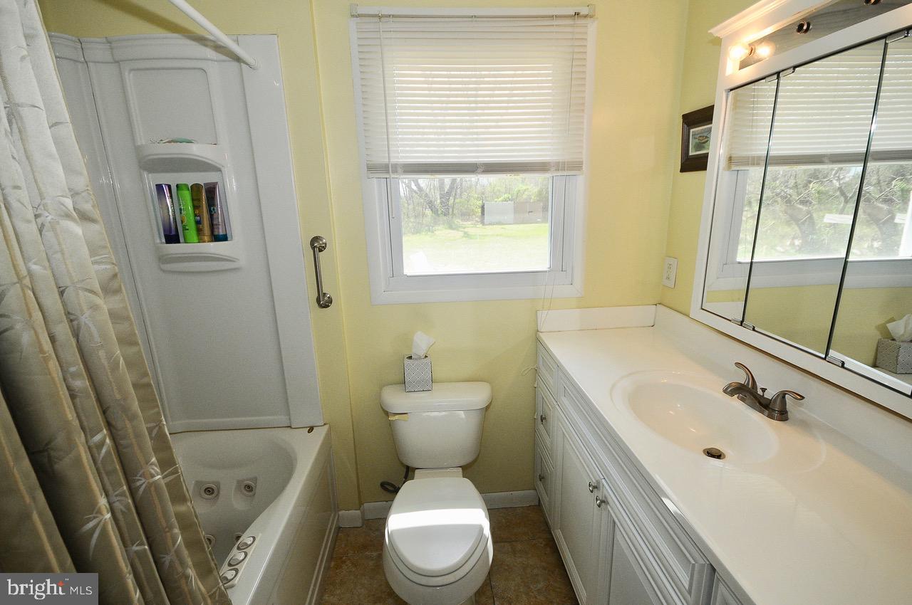 239 Almond Road Elmer, NJ 08318 - Photo 19 of 32