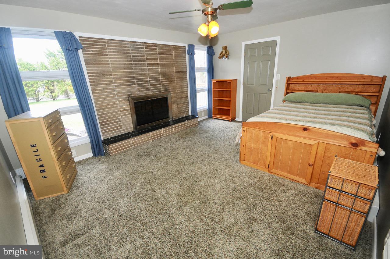 239 Almond Road Elmer, NJ 08318 - Photo 20 of 32
